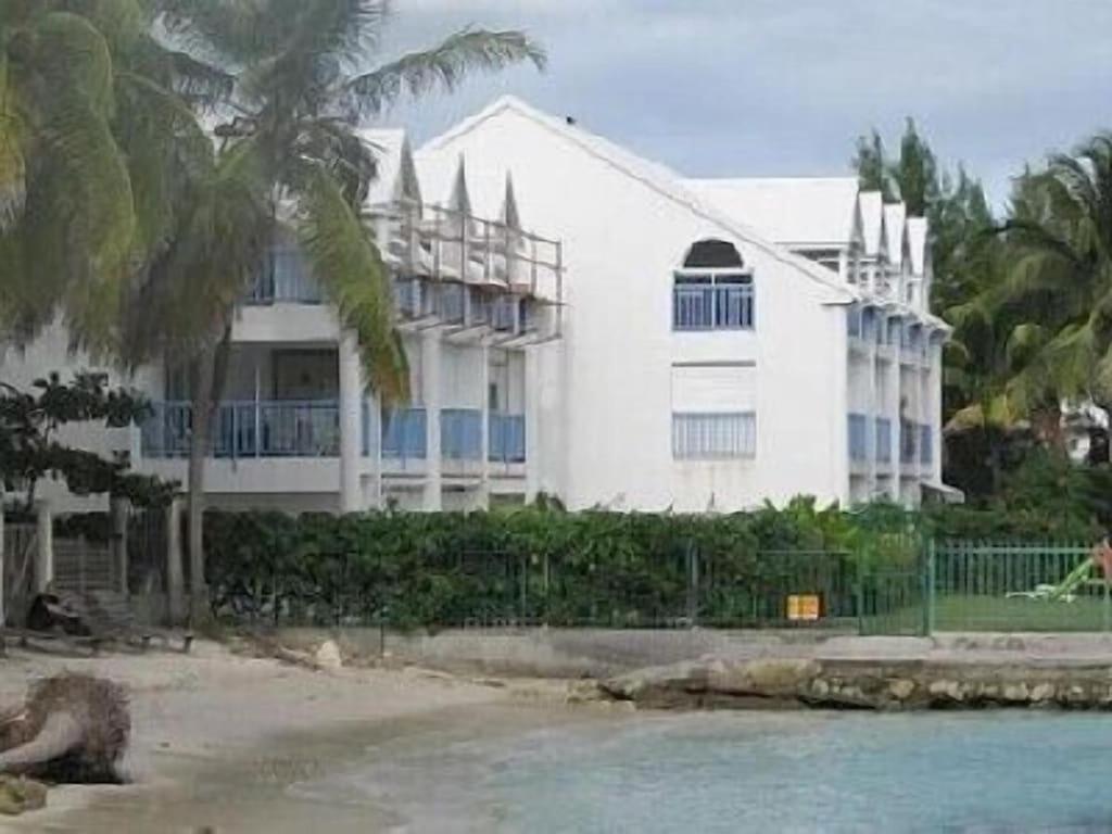 Club Marine face à la mer Sainte-Anne  Exterior foto